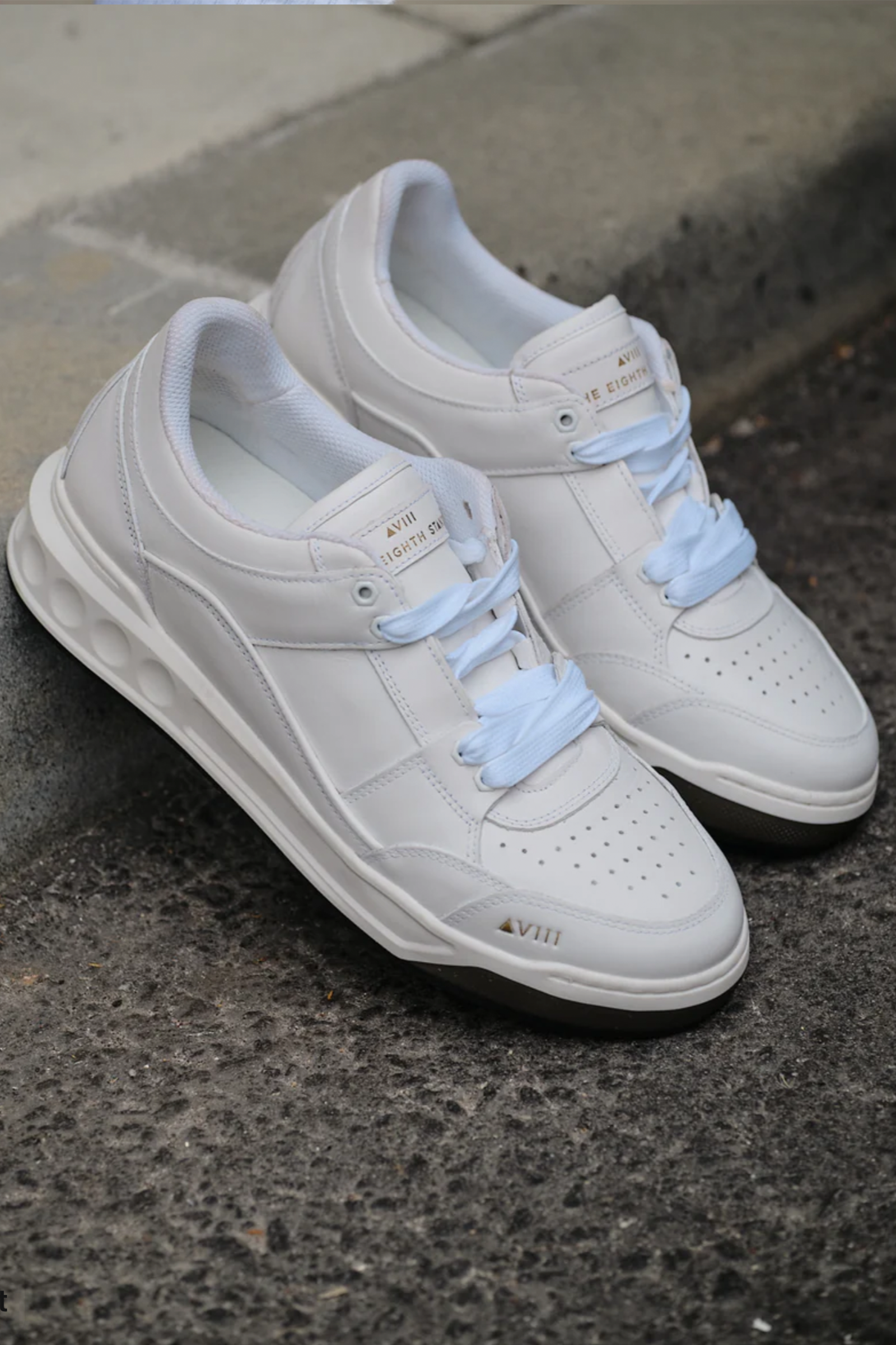 The VIII Stand By FT / Model T White