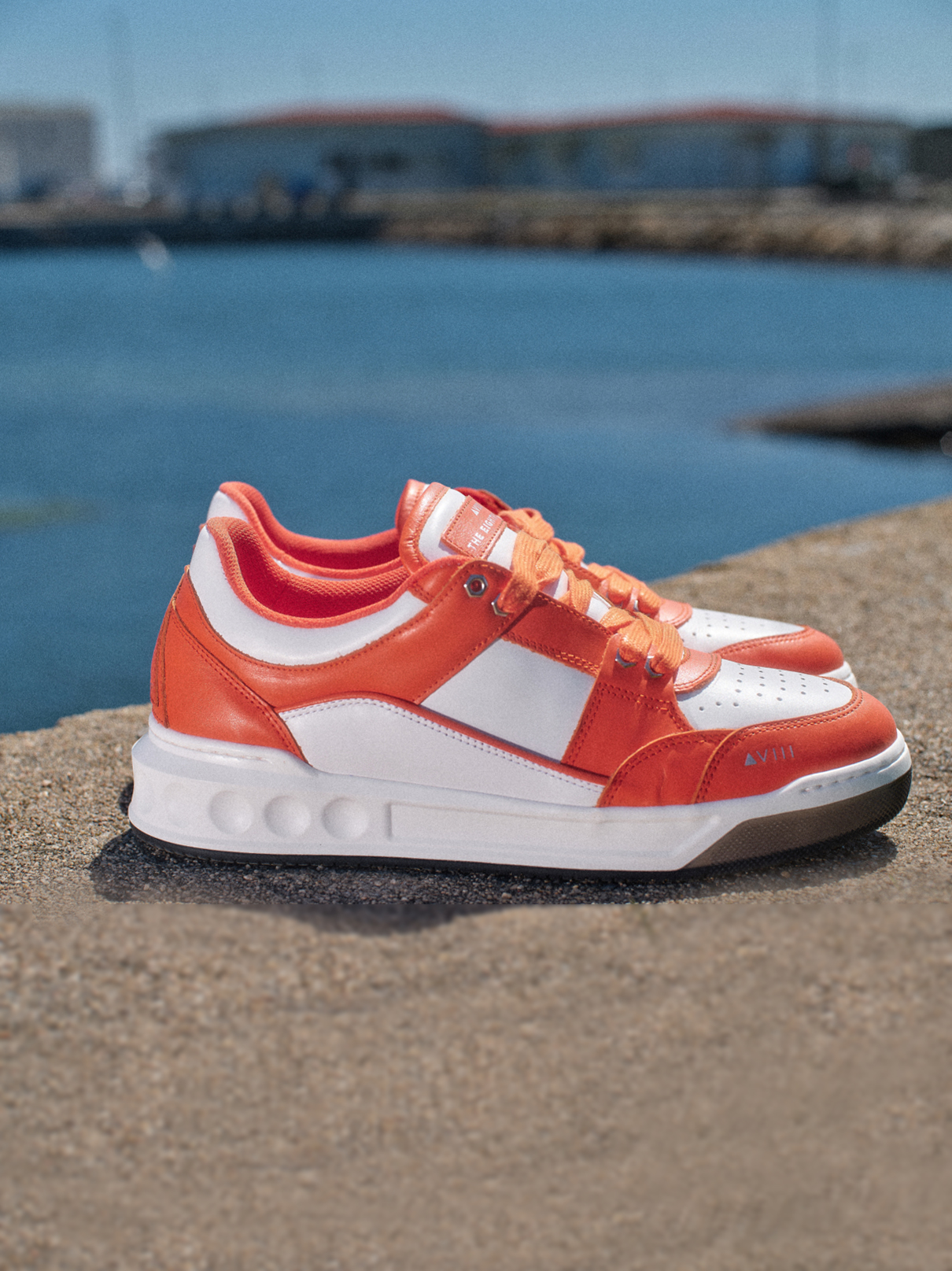 The VIII Stand By FT / Model T White and Orange